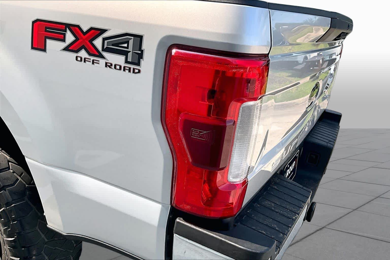 Used 2019 Ingot Silver Metallic Ford LARIAT image 26