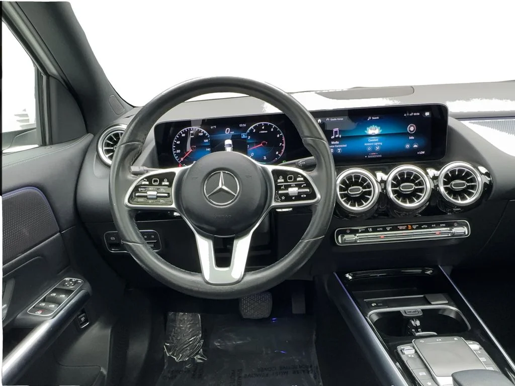 Used 2022 White Mercedes-Benz GLA 250 image 33
