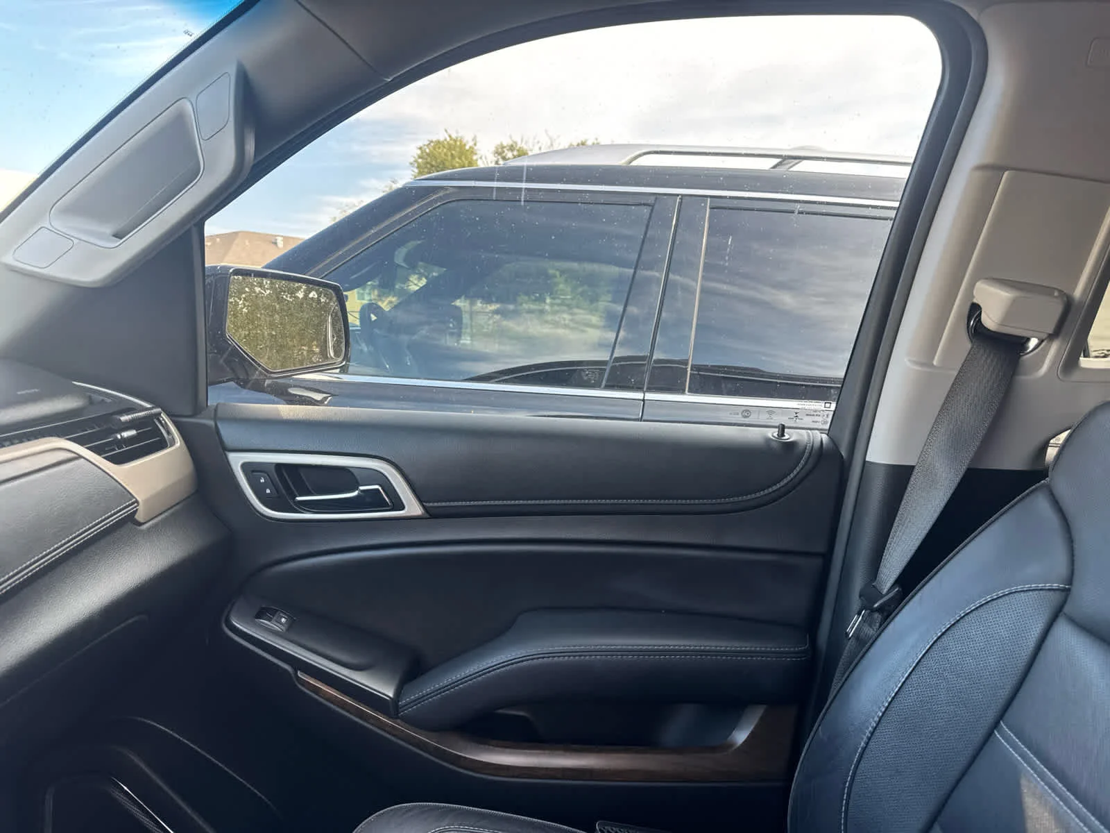 Used 2018 Onyx Black GMC Denali image 15