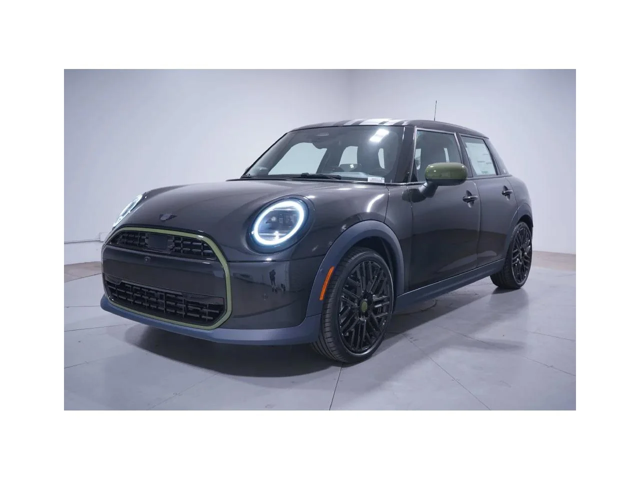 2027 MINI Hardtop 4 Door