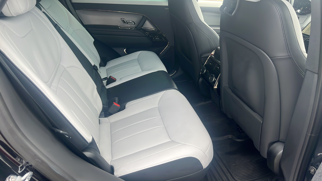 Certified Used 2024 Black Land Rover Dynamic SE image 19