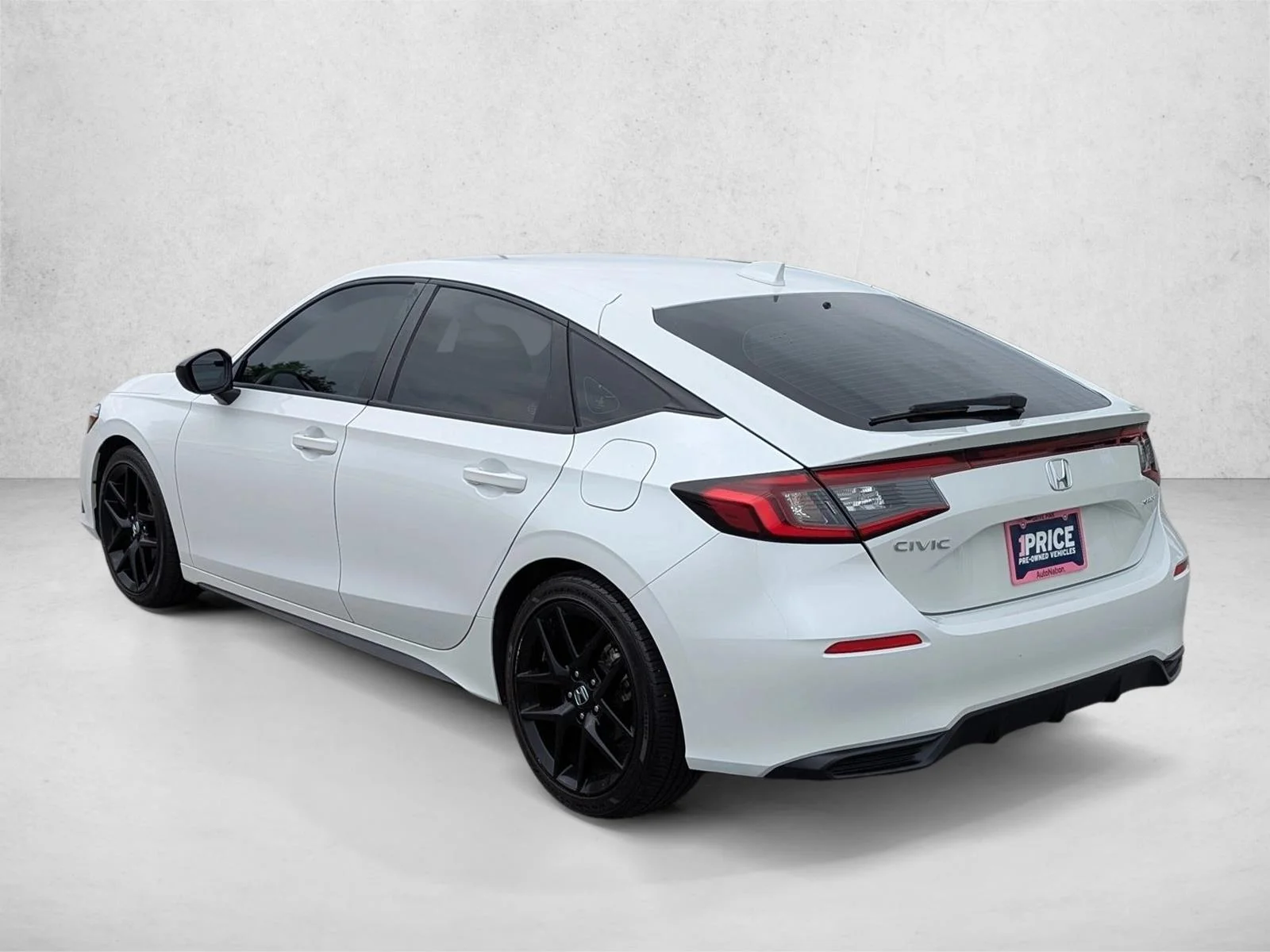 Used 2023 Platinum White Pearl Honda Sport image 7