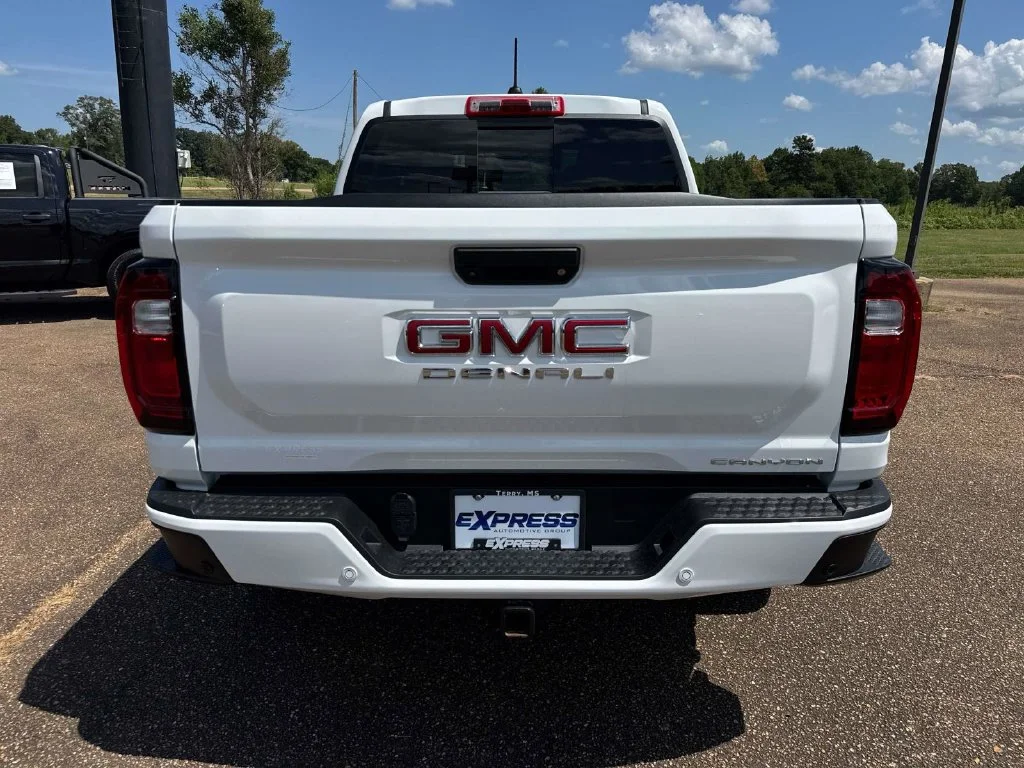 Used 2026 White GMC Denali image 10