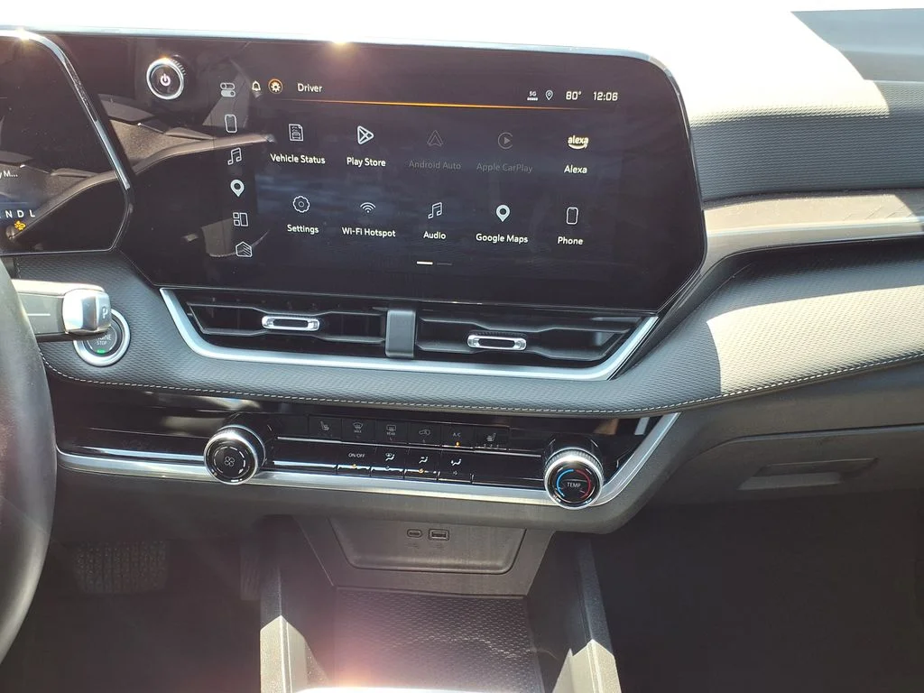 Used 2025 Gray Chevrolet LT image 29