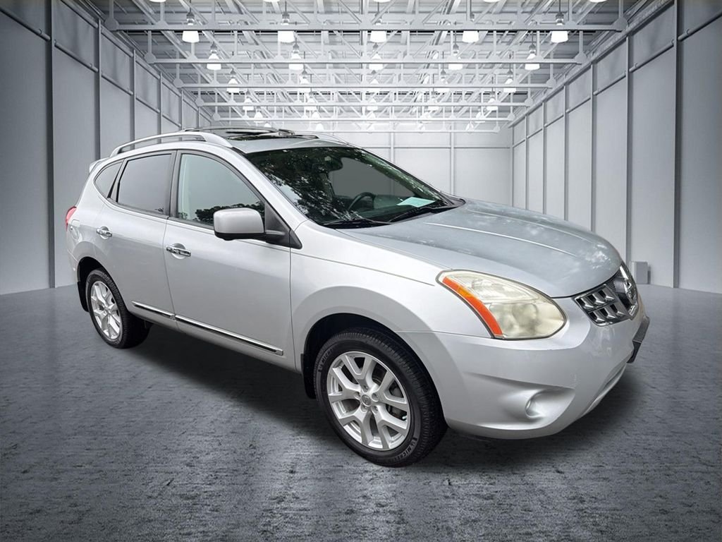 Used 2012 Silver Nissan SL image 8