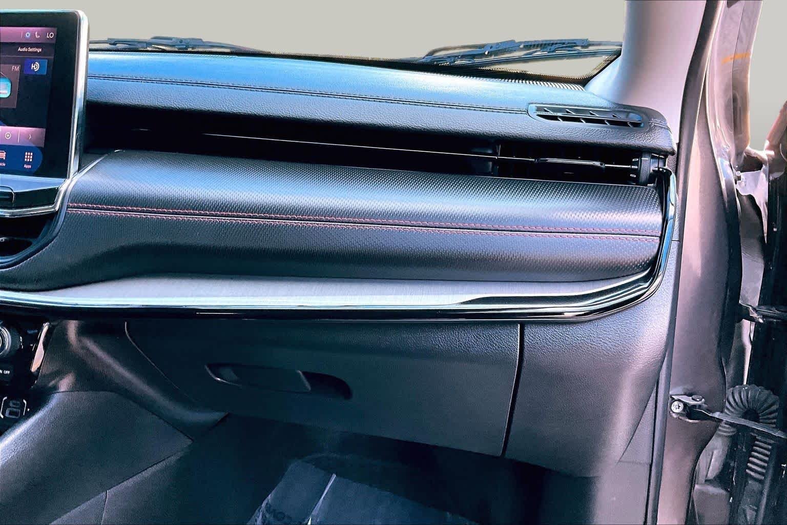 Used 2022 Granite Crystal Metallic Clearcoat Jeep Trailhawk image 19