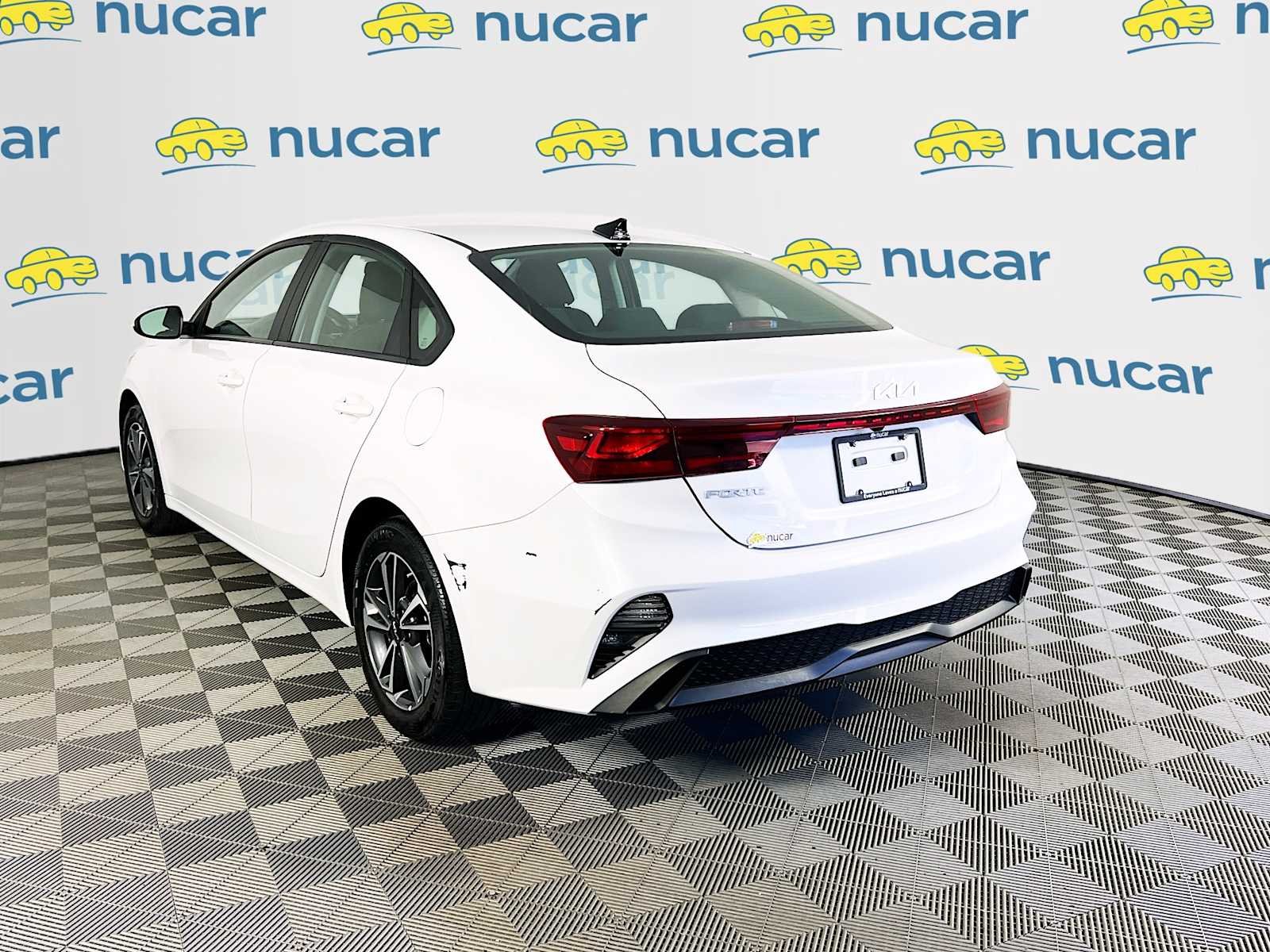 Used 2024 Snow White Pearl Kia LXS image 5