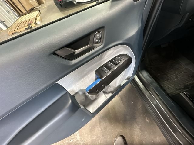 Used 2025 Gray Ford XLT image 19