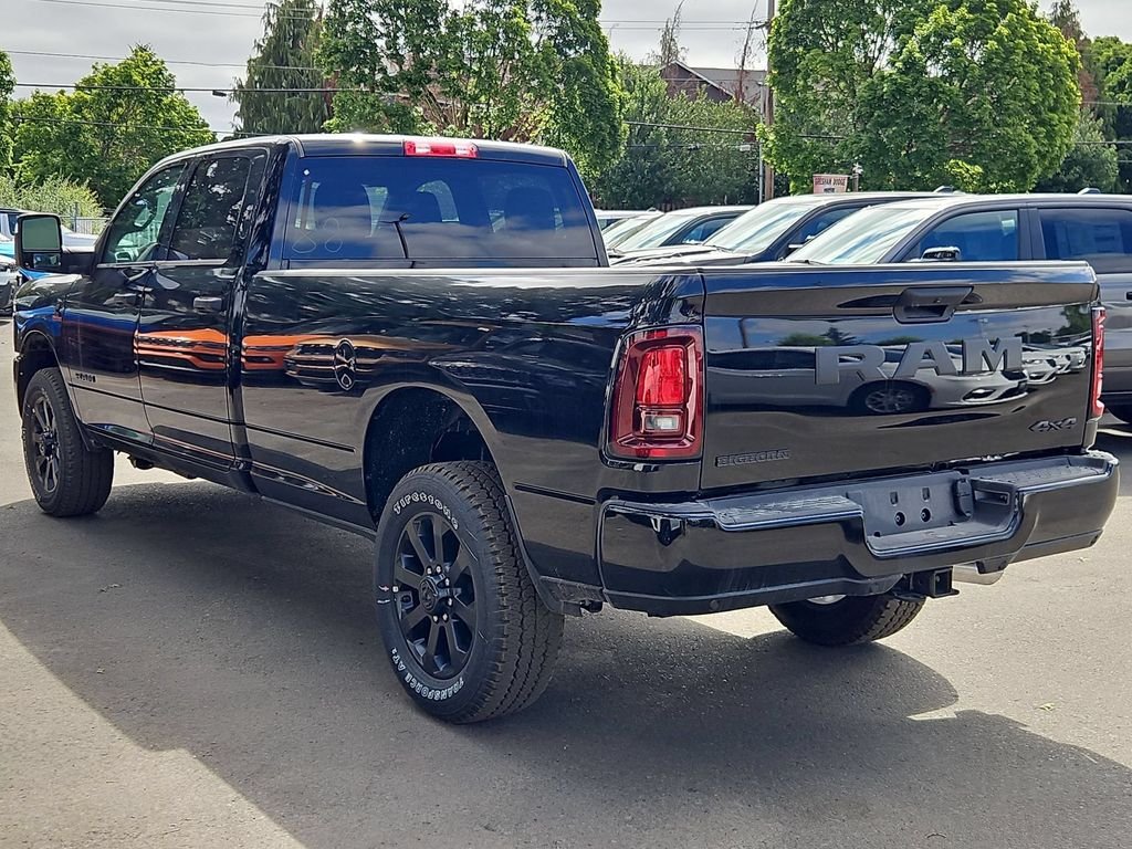 New 2026 Diamond Black Crystal Pearl-Coat Exterior Paint RAM Big Horn image 5