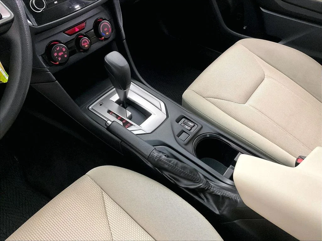 Used 2018 White Subaru 2.0i Premium image 20