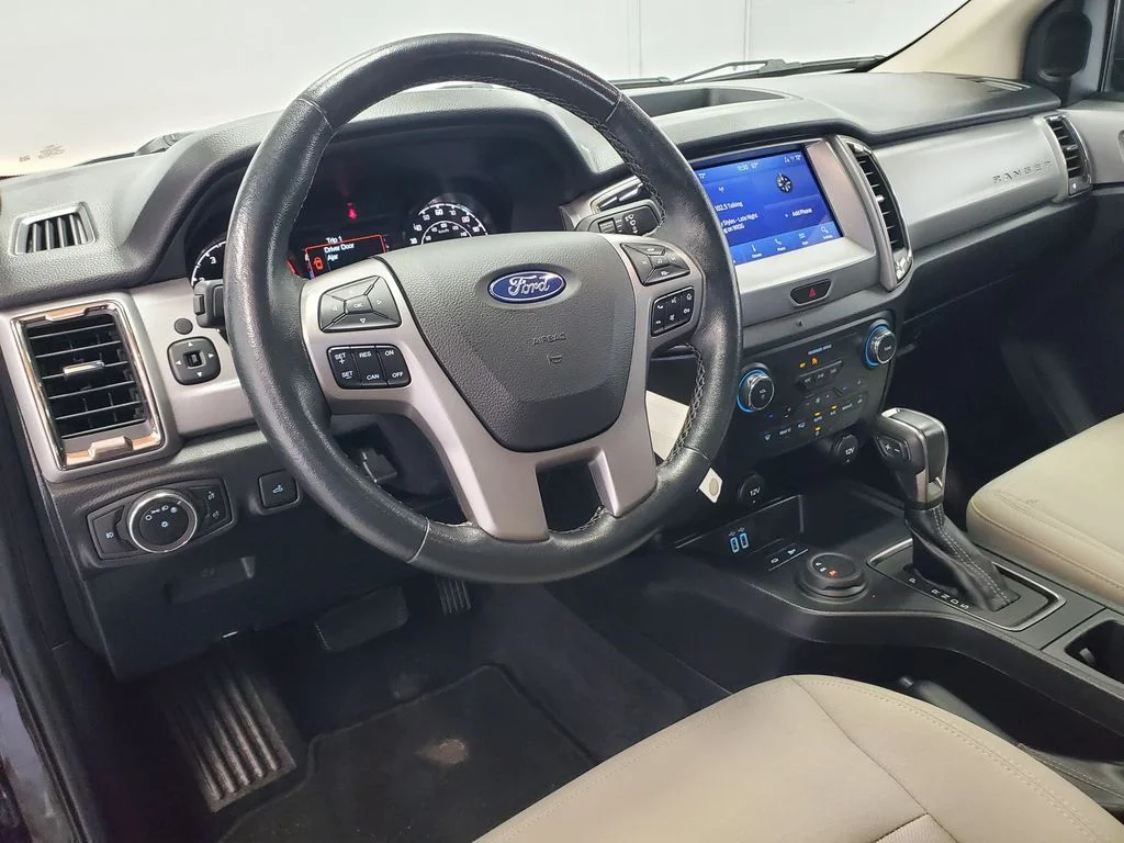 Used 2023 Black Ford XLT image 9