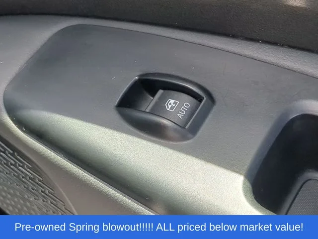 Used 2021 White Ram Tradesman SLT image 39