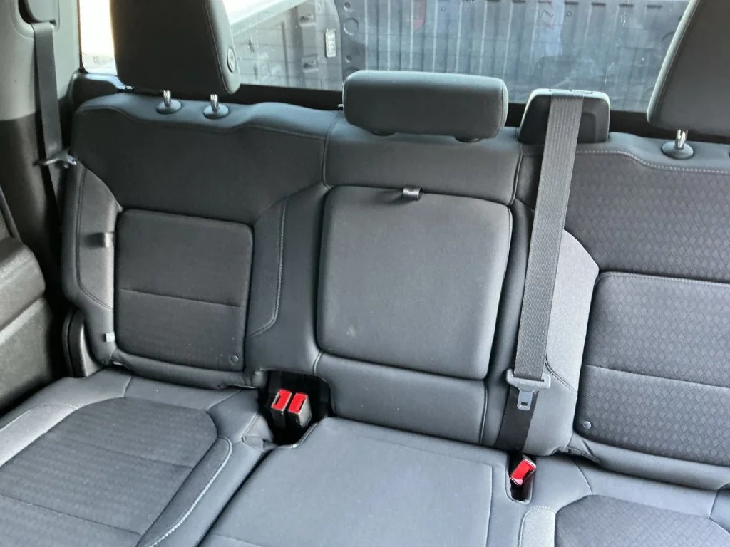 Used 2021 SUMMIT WHITE Chevrolet RST image 28