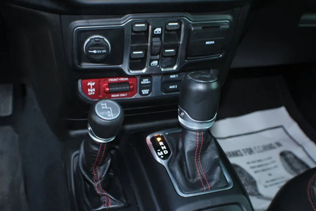 Used 2022  Jeep Unlimited Rubicon image 10