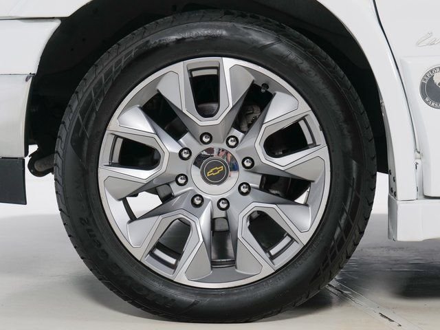 Used 2022 White Chevrolet Conversion image 4