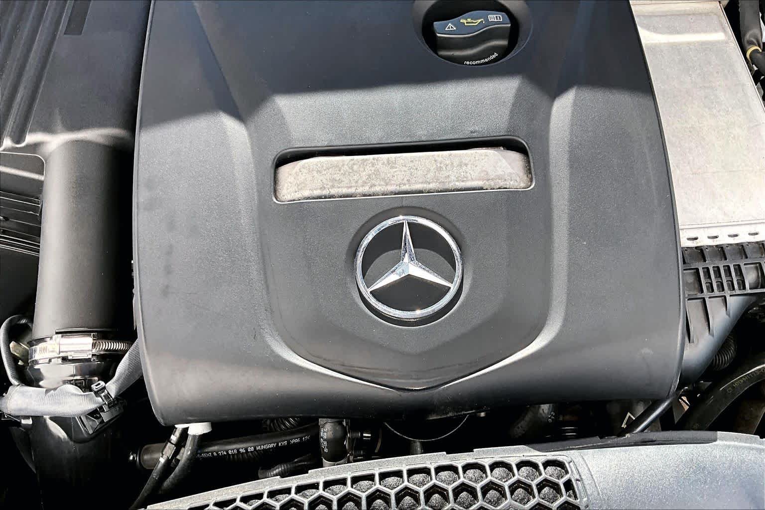 Used 2018 Black Mercedes-Benz GLC 300 image 33