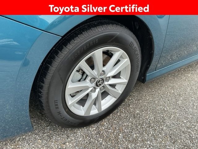 Used 2025  Toyota LE image 44