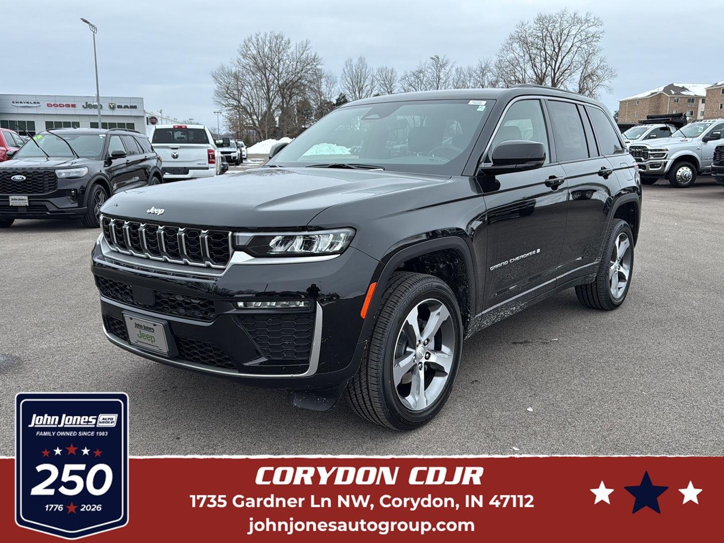 New 2026 Diamond Black Crystal Pearl-Coat Exterior Paint Jeep Limited image 1
