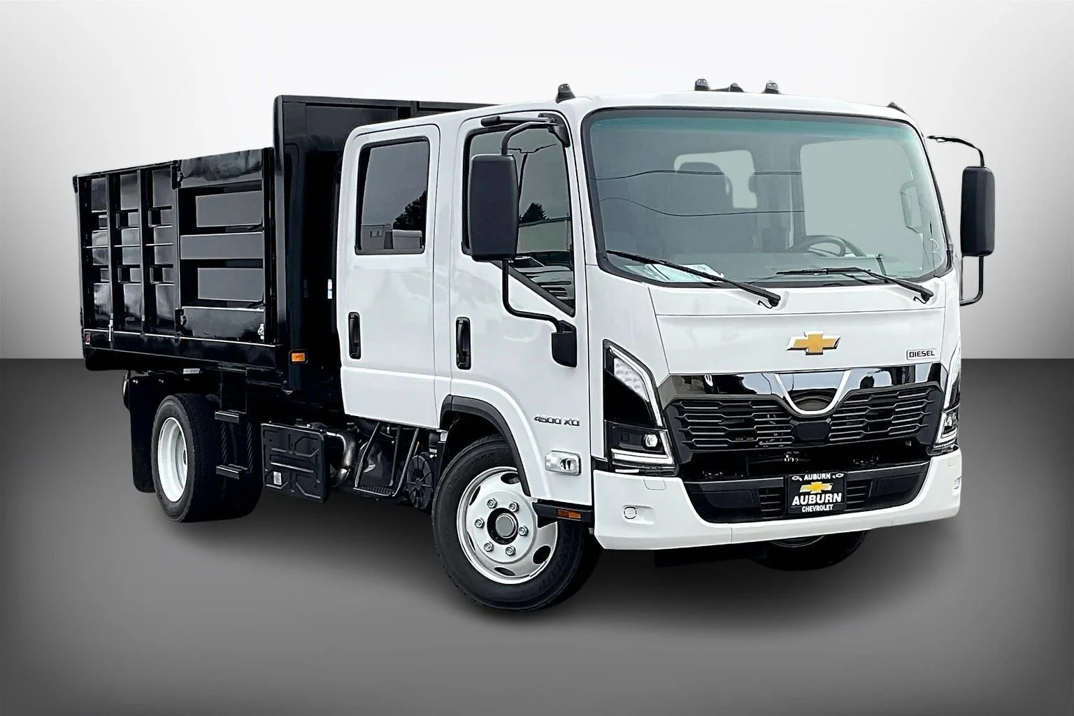 2025 Chevrolet Low Cab Forward 4500XD Diesel 150" WB Crew Cab's photo