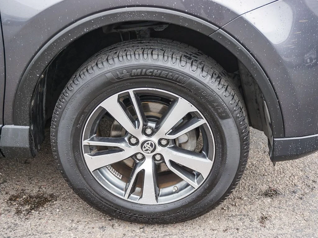 Used 2017 Gray Toyota XLE image 10
