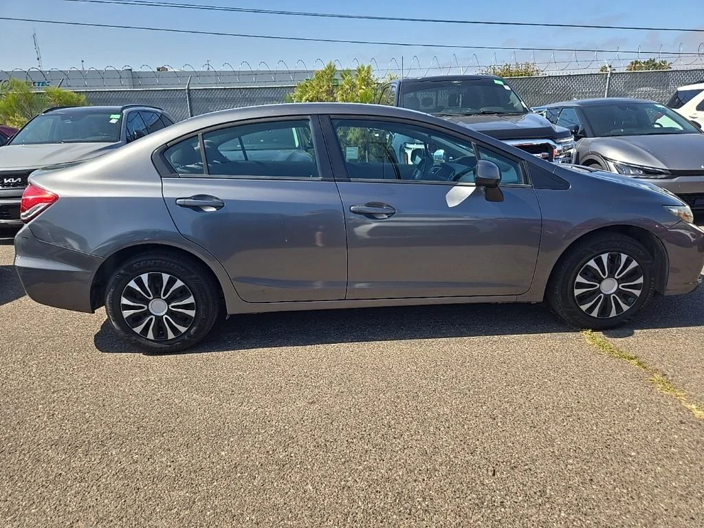 Used 2013 Gray Honda LX image 10