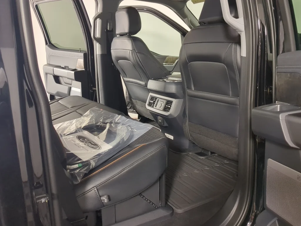 New 2026 Agate Black Metallic Ford F-350® Lariat® image 20