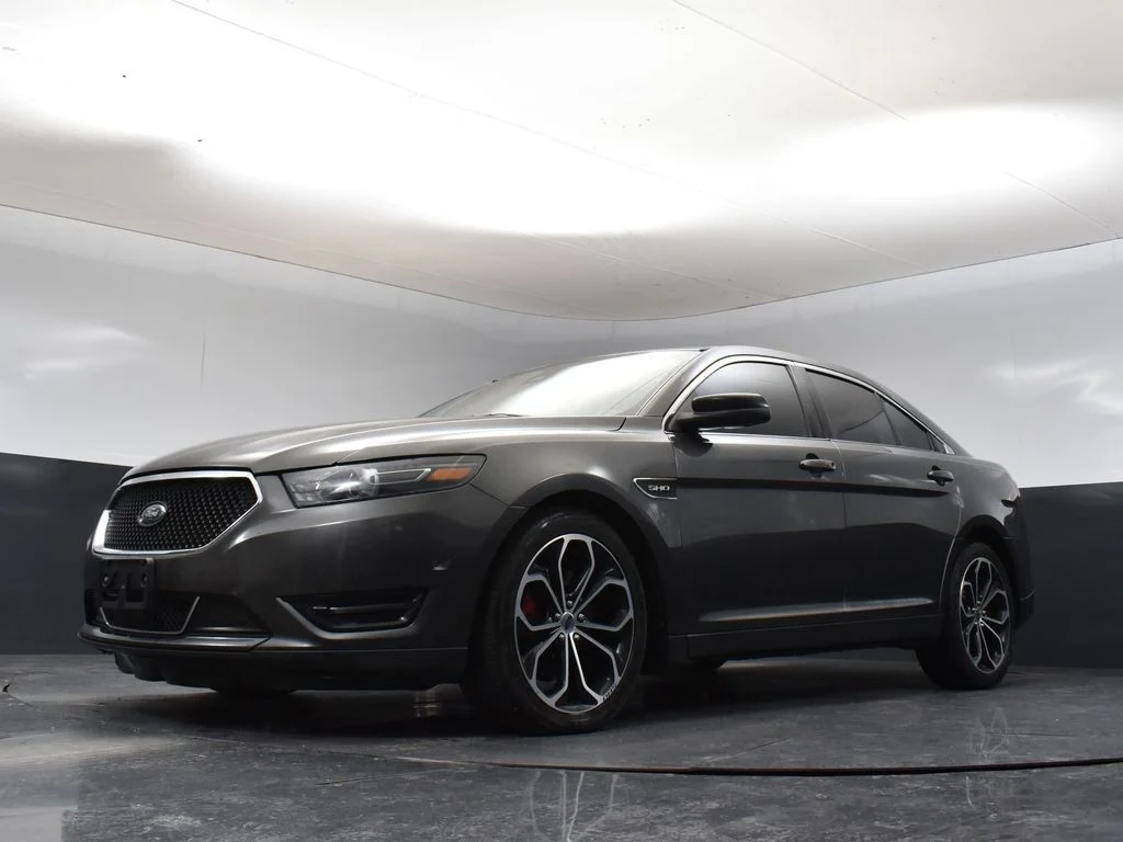 Used 2018 Gray Ford SHO image 12