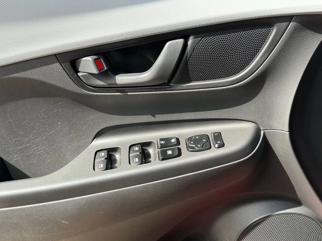 Used 2019 Red Hyundai SEL image 22