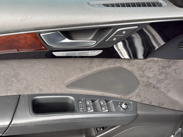 Used 2012 Gray Audi L 4.2 image 29