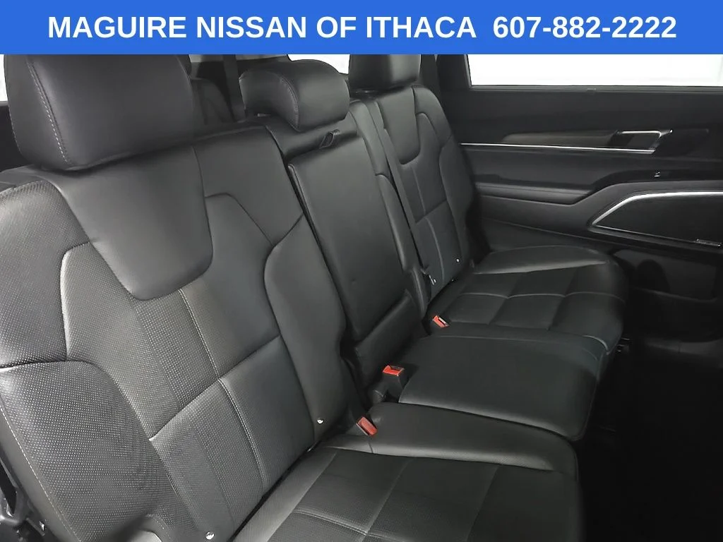 Used 2022  Kia SX image 17