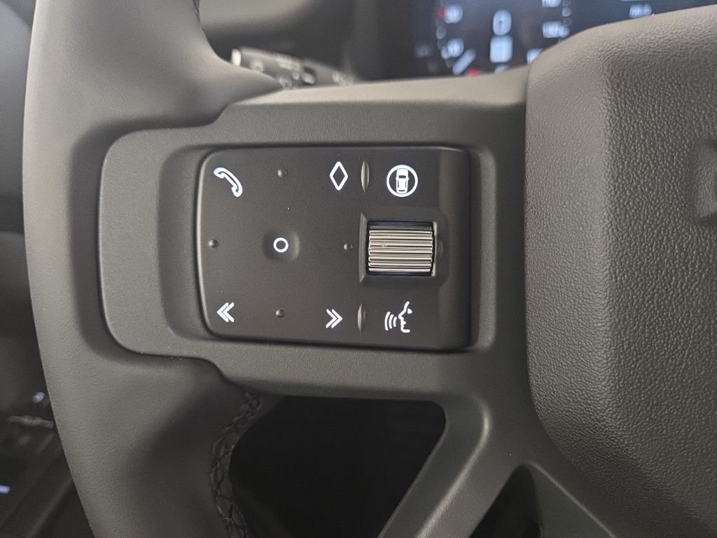 New 2026 Santorini Black Land Rover S image 19