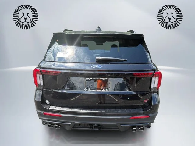 New 2026 Agate Black Metallic Ford ST image 7