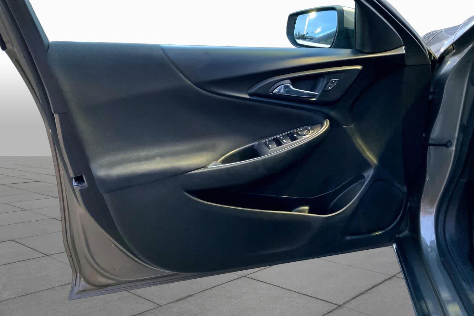 Used 2020 Stone Gray Metallic Chevrolet LT image 21