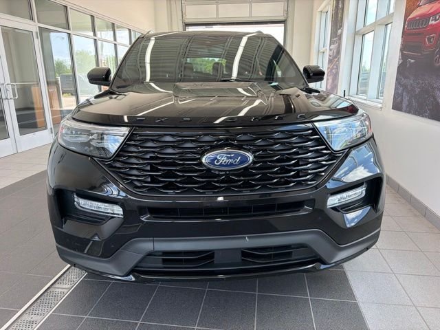 Used 2023 Black Ford ST-Line image 2