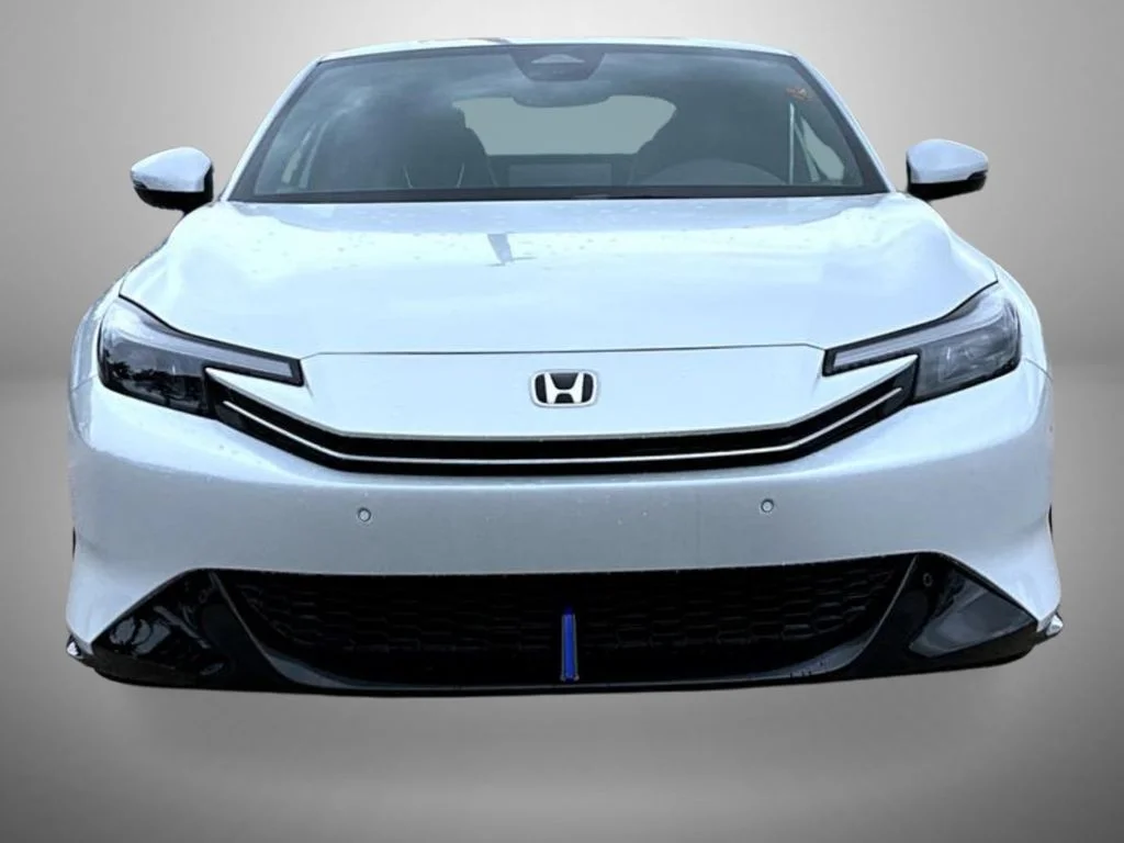 Used 2026 White Honda  image 2