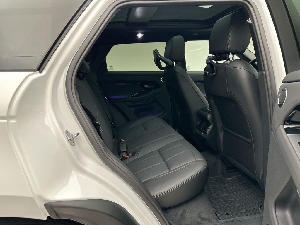 New 2026 Fuji White Land Rover S image 7