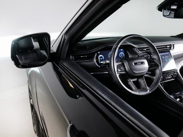 Used 2022 Diamond Black Jeep Overland image 22