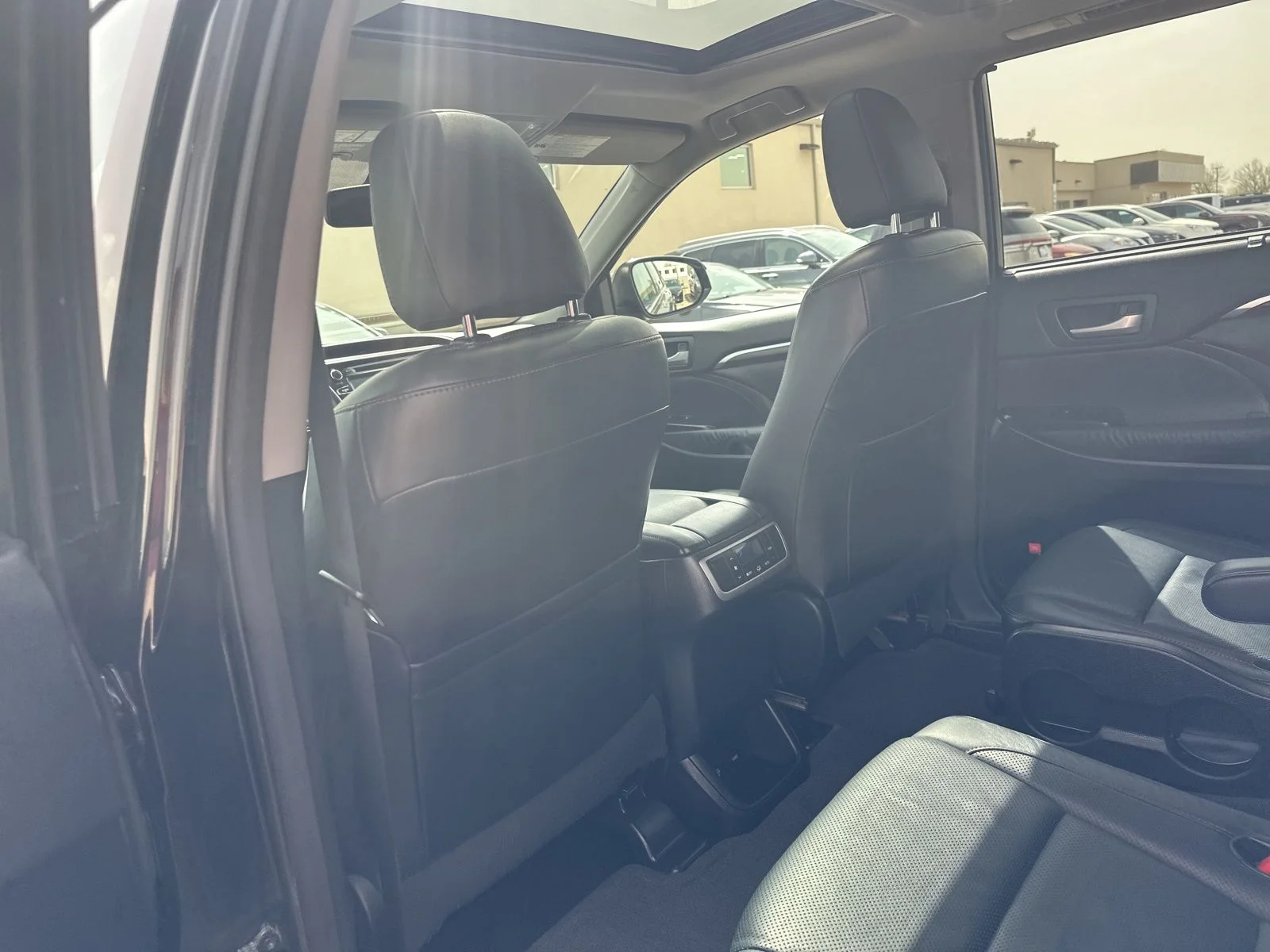 Used 2014 Black Toyota Limited image 19