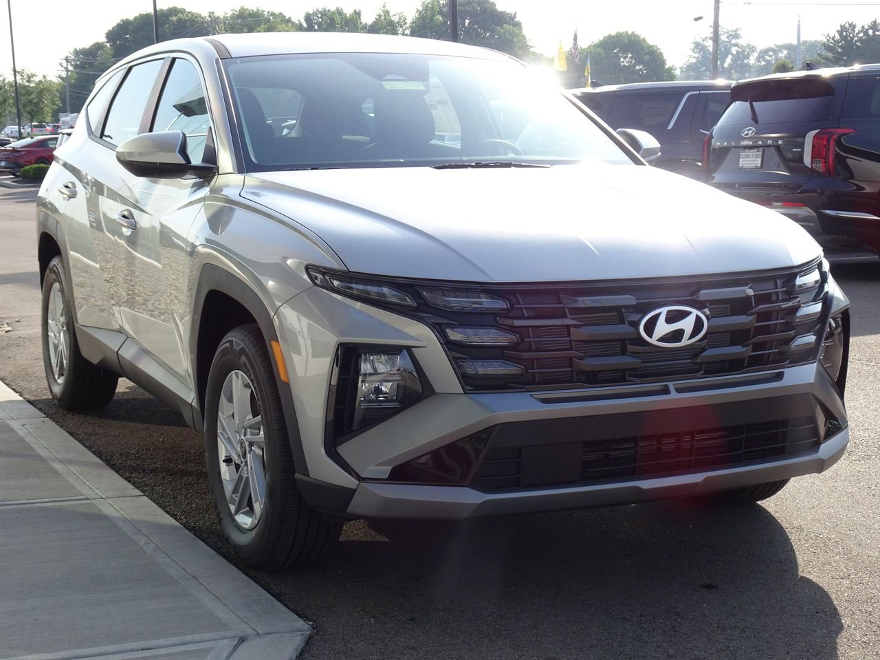 2025 Hyundai Tucson SE - Photo 6