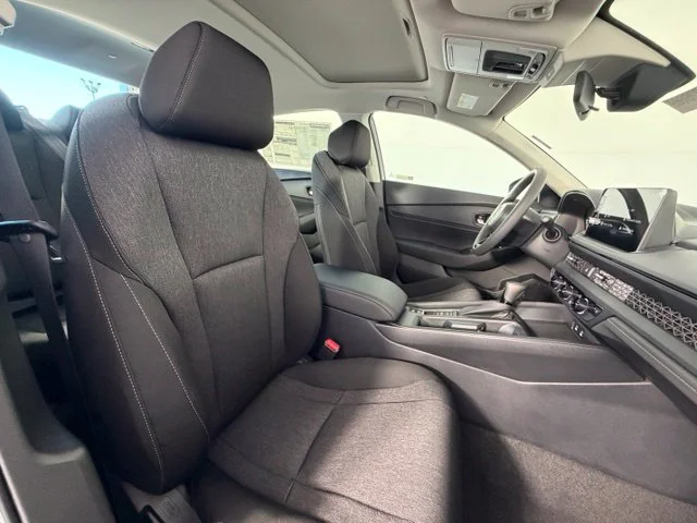 New 2026 Urban Gray Pearl Honda SE image 37