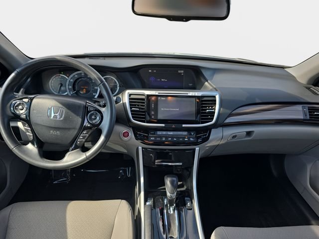 Used 2016  Honda EX-L image 10