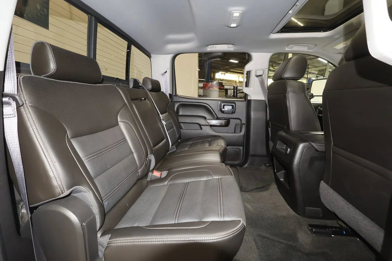 Used 2016 SUMMIT WHITE GMC Denali image 17