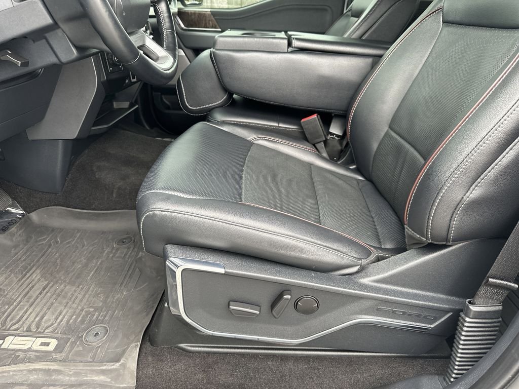 Used 2022 White Ford Lariat image 14