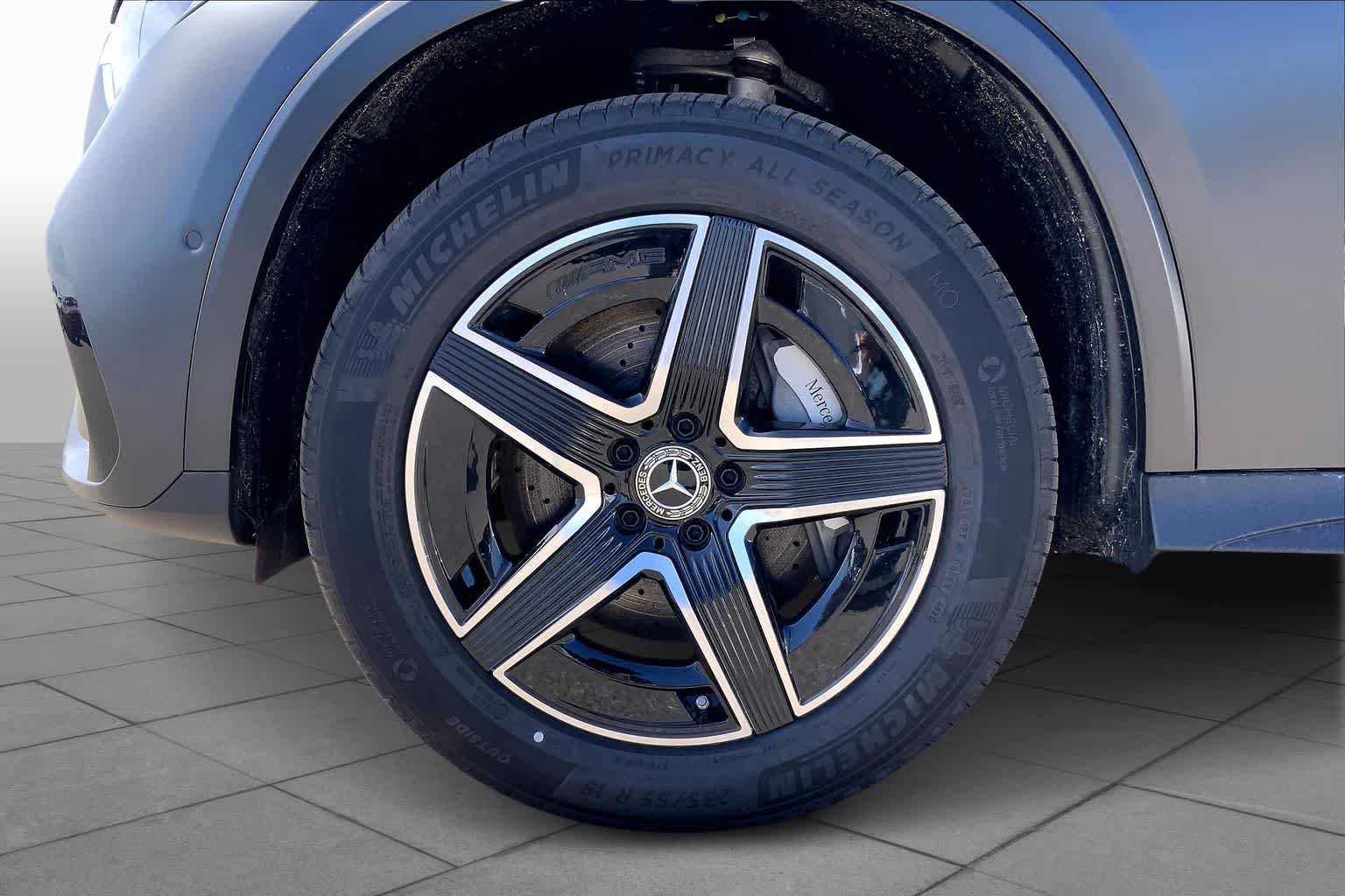 New 2026 MANUFAKTUR exclusive graphite grey magno Mercedes-Benz GLC 300 image 18