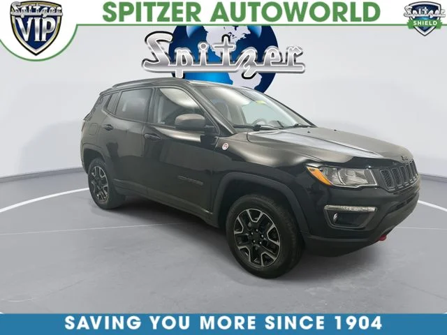 Used 2019 Black Jeep Trailhawk image 2