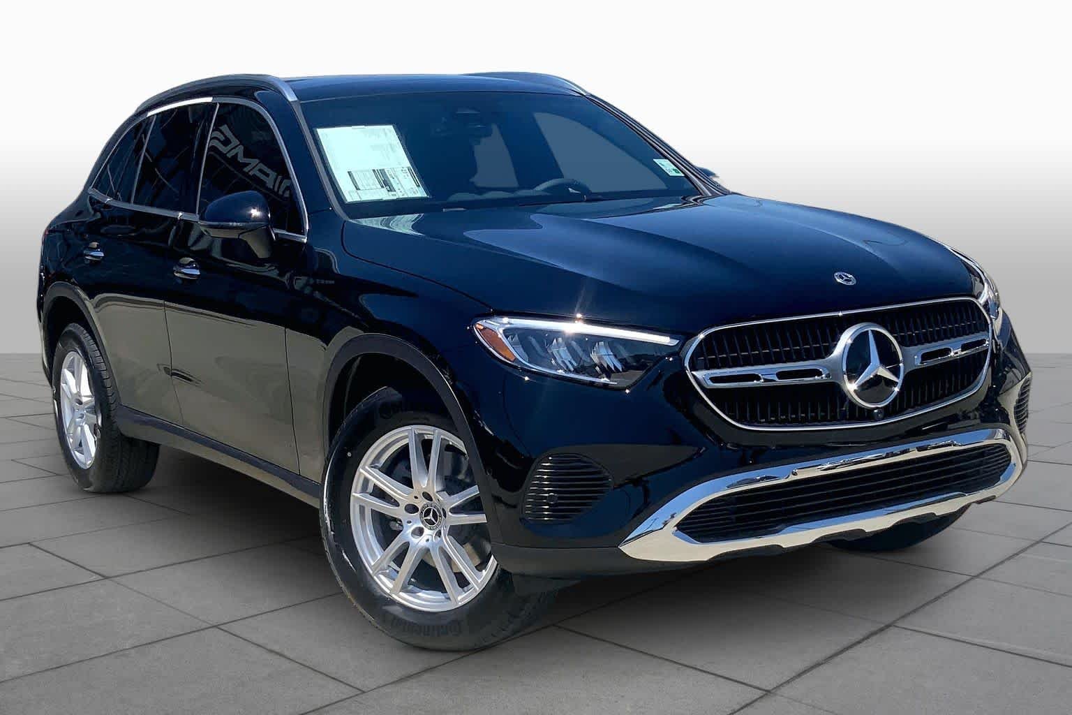 New 2026 Black Mercedes-Benz GLC 300 image 2