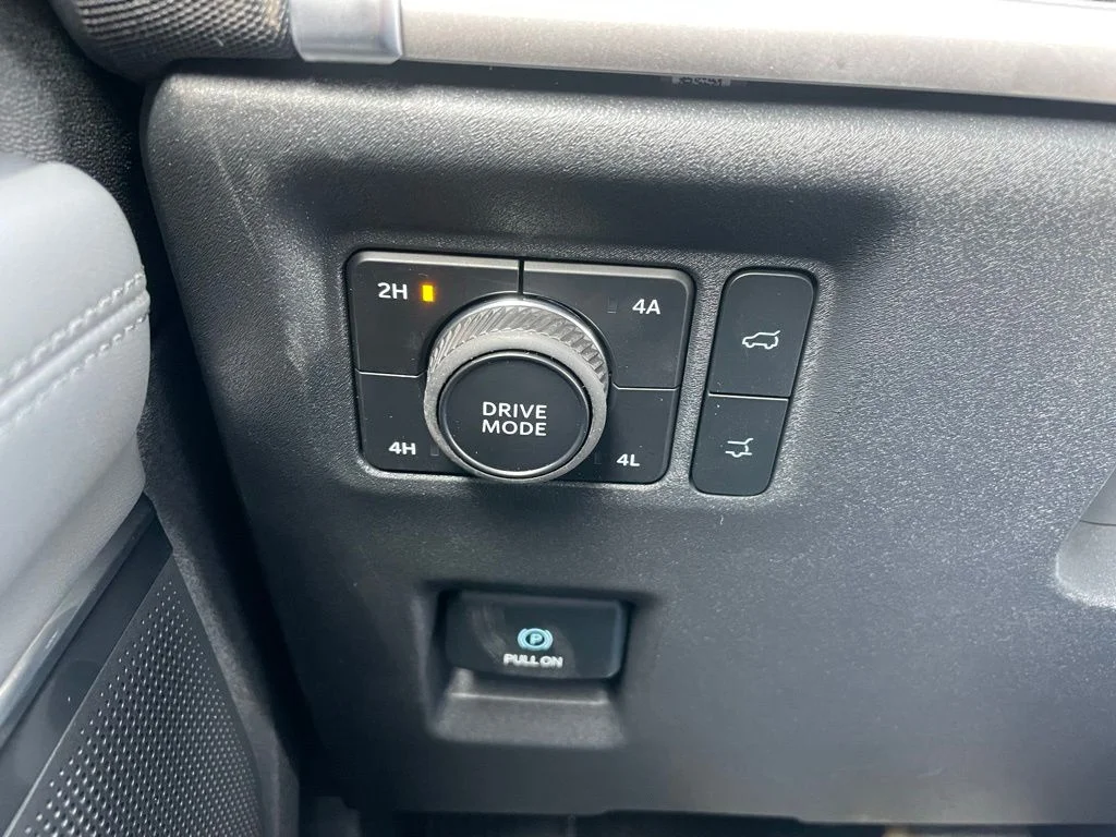 New 2026 Oxford White Ford MAX Active image 51