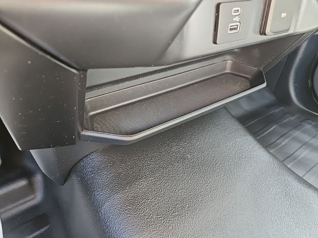 Used 2021 White Ford XL image 60