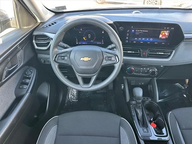 Used 2025 Gray Chevrolet LT image 14