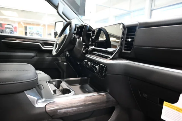 2026 Chevrolet Silverado 3500 HD LTZ - Photo 17